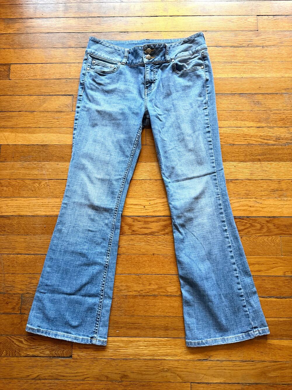 LONDON JEAN Distressed Flared Mid-Rise Jeans Womens sz 10